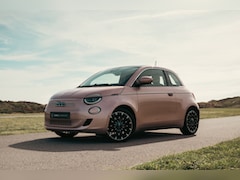 Fiat 500 - 3+1 La Prima 42 kWh - CARPLAY - PANORAMADAK - LEER - 17 INCH