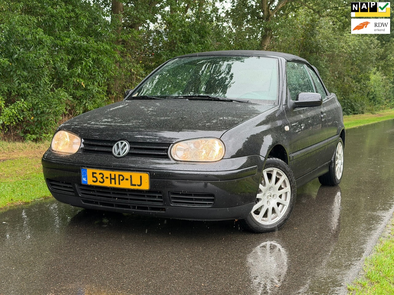 Volkswagen Golf Cabriolet - 2.0 Highline | " 157.000 " KM + Dak werkt niet !! Nu € 1.950,- !!! - AutoWereld.nl