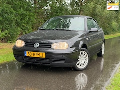 Volkswagen Golf Cabriolet - 2.0 Highline | " 157.000 " KM + Dak werkt niet Nu € 1.950,