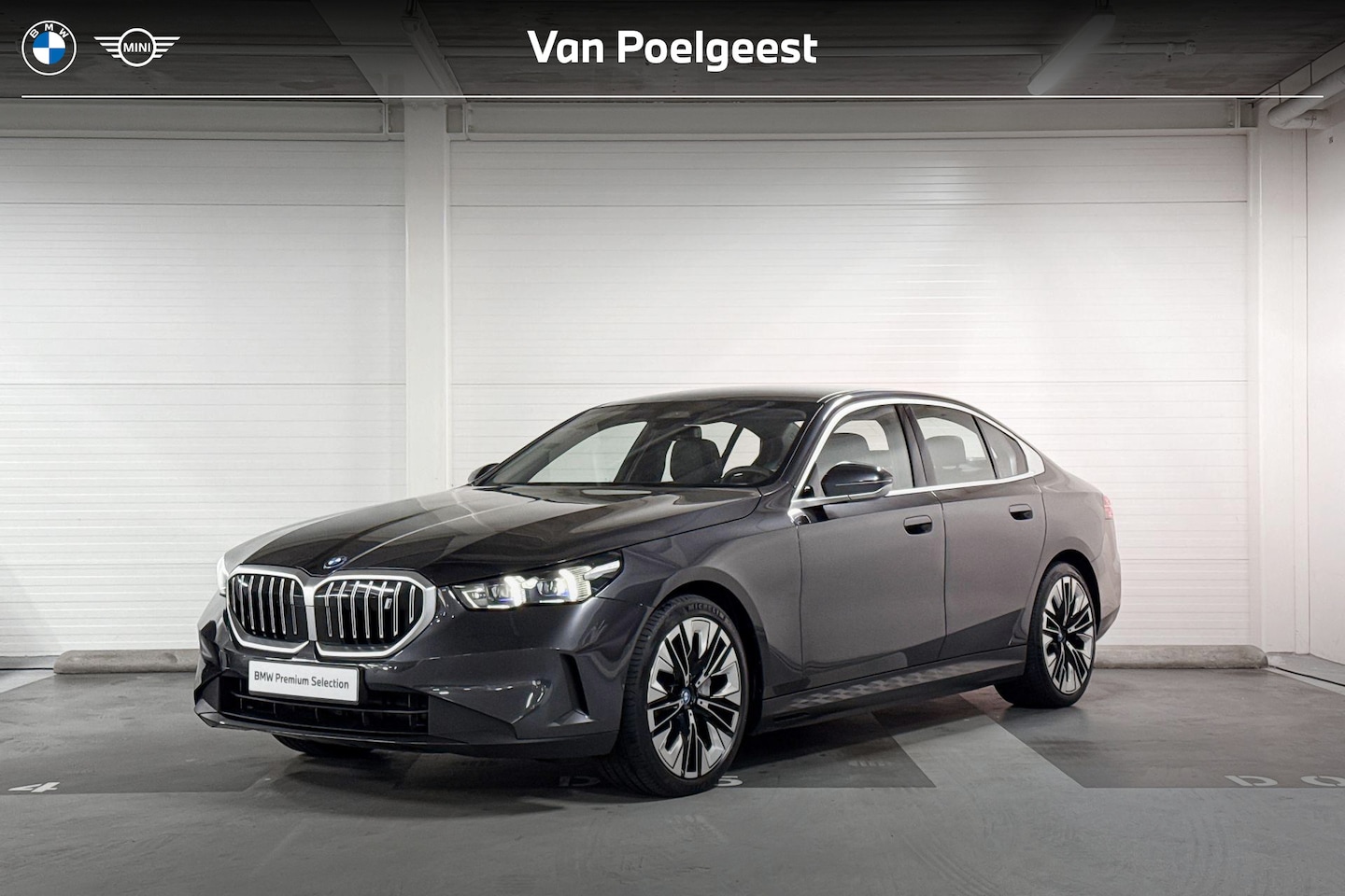 BMW i5 - Sedan eDrive40 | Panoramadak | Harman/Kardon | Stoelverwarming - AutoWereld.nl