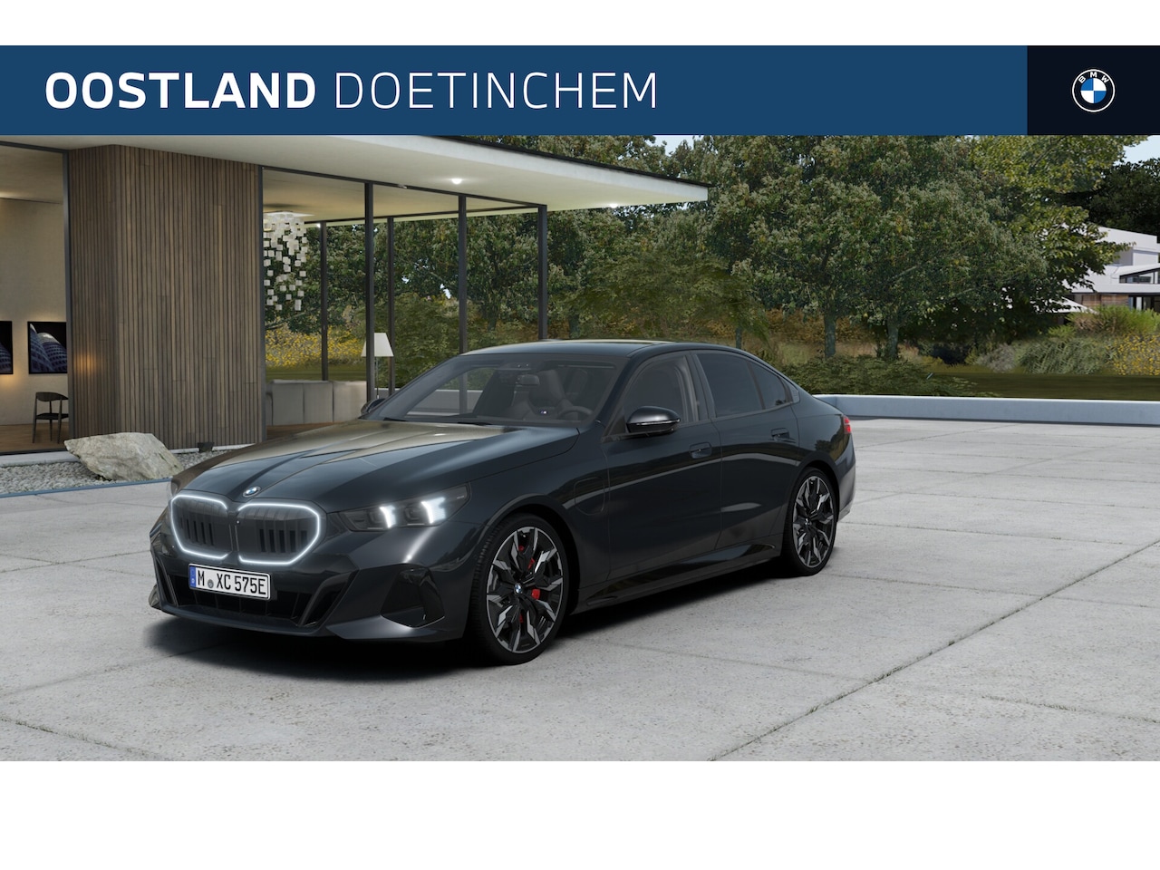 BMW 5-serie - 550e xDrive M Sport Automaat / Trekhaak / Panoramadak / Comfort Access / Bowers & Wilkins - AutoWereld.nl