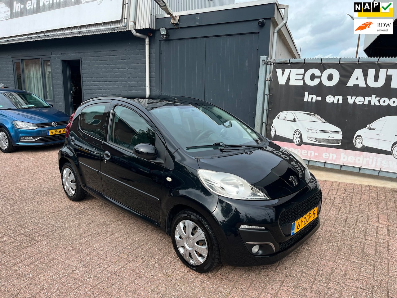 Peugeot 107 - 1.0 Active airco led nette NL auto nap dealer onderhouden - AutoWereld.nl