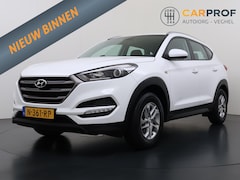 Hyundai Tucson - 1.6 GDi Go Trekhaak Navigatie Stoelverwarming