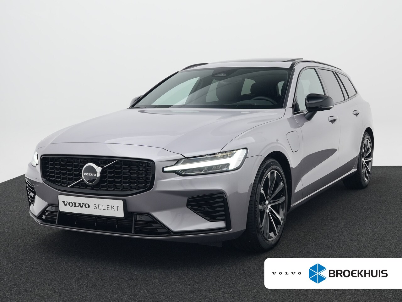 Volvo V60 - T8 Recharge AWD Plus Dark | 455pk | Head-Up | 360° | Panoramadak | Harman/Kardon | Sportst - AutoWereld.nl
