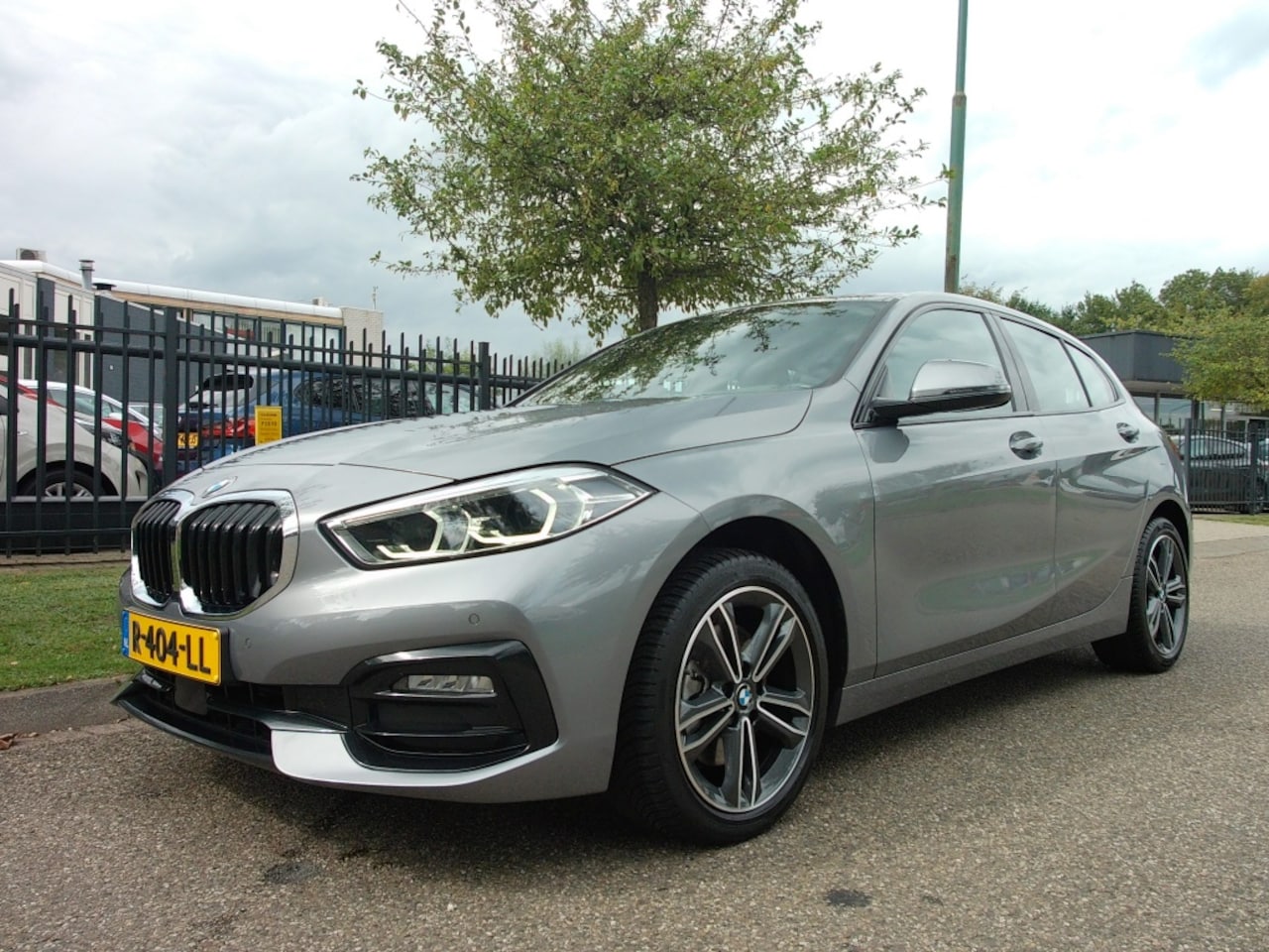 BMW 1-serie - (F40) 118i 136pk Aut Business Edition Plus SportLine Clima Navi NL-Auto - AutoWereld.nl