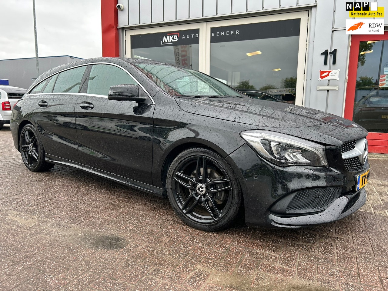 Mercedes-Benz CLA-klasse Shooting Brake - 180 Business Solution AMG 180 Business Solution AMG - AutoWereld.nl