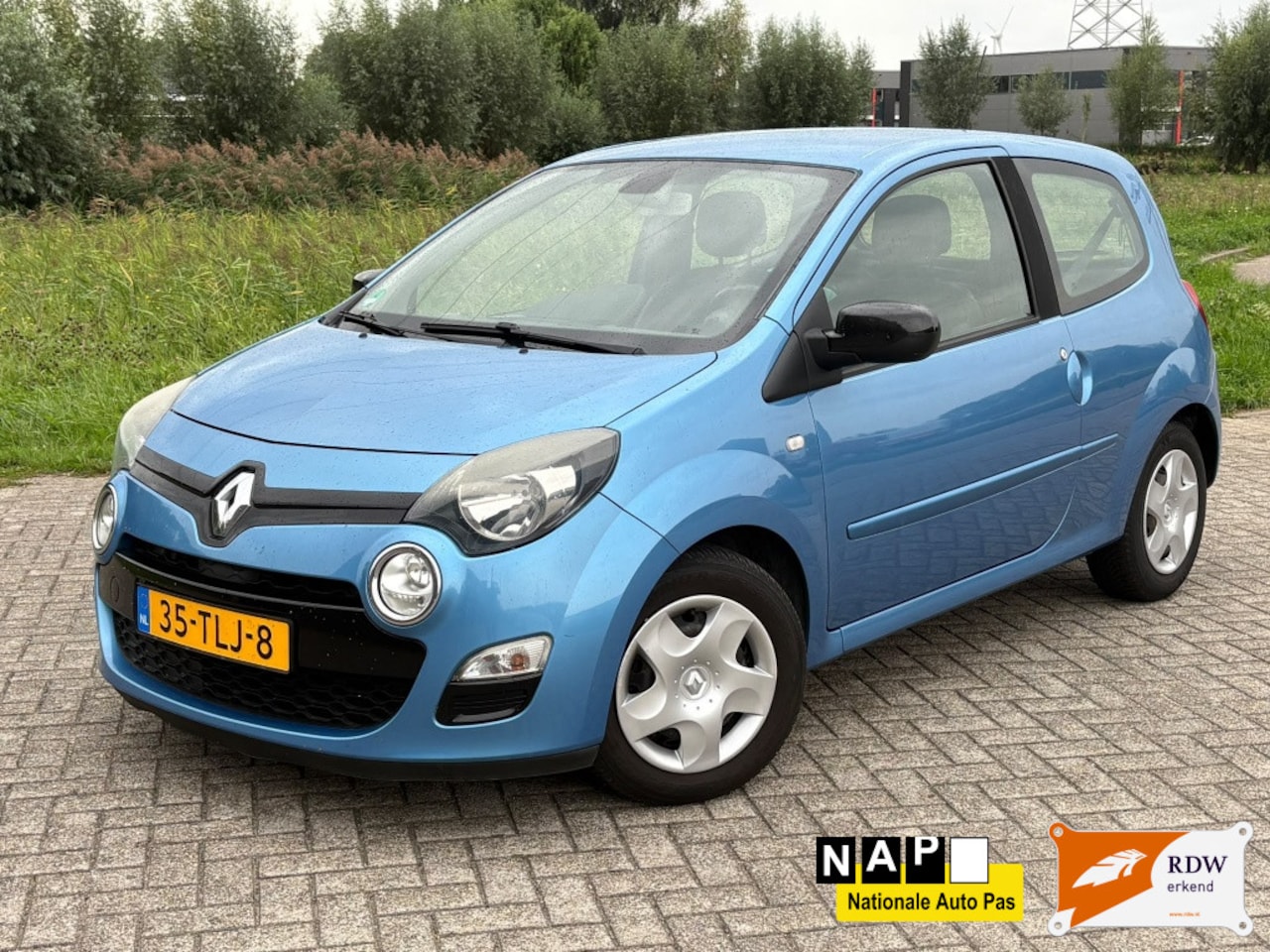 Renault Twingo - 1.2 16V Dynamique / Automaat / Bluetooth / Clima - AutoWereld.nl