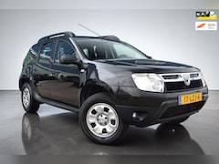 Dacia Duster - 1.6 Lauréate 2wd, Trekhaak, 1e eigenaar, Extreem lage km stand, NAP, Parkeerhulp achter