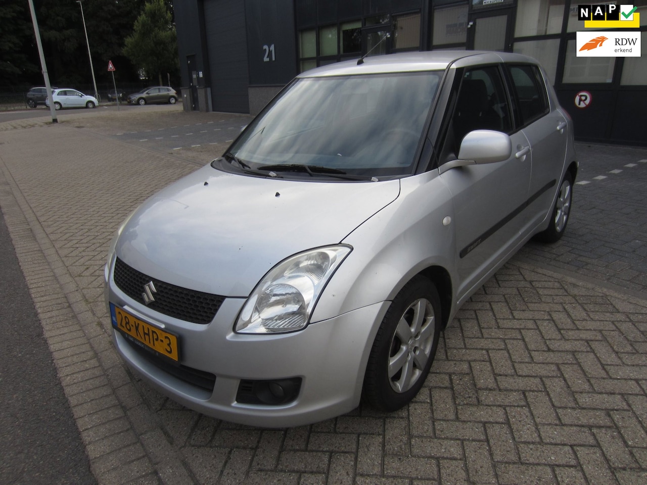 Suzuki Swift - 1.5 Exclusive 2009 Automaat Defect Airco NAP! APK! - AutoWereld.nl