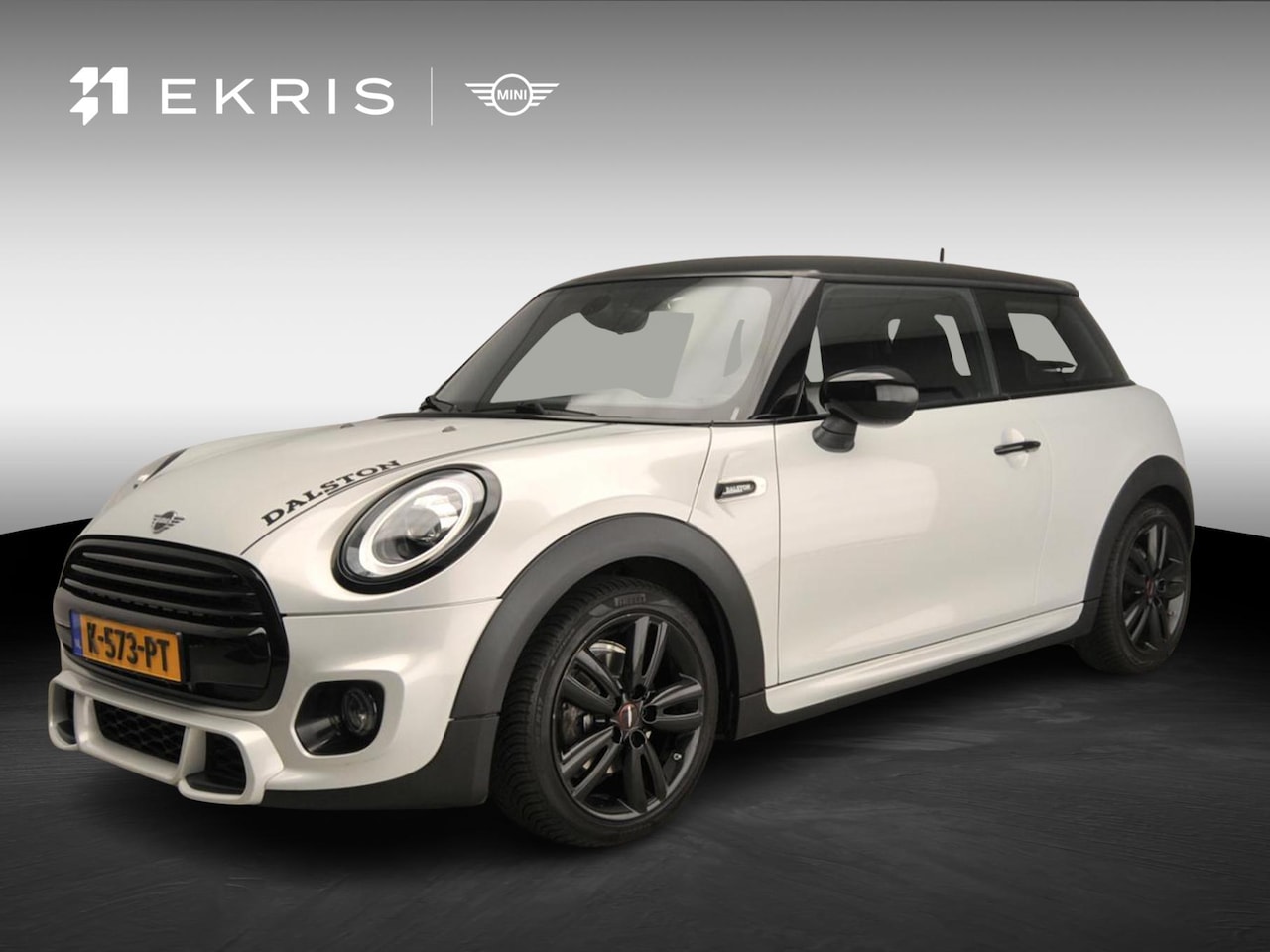 MINI 3-Deurs - Cooper JCW Pakket / Sportstoelen / Stoelverwarming / LED / Cruise / PDC / Alu wielen 17 in - AutoWereld.nl