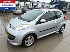 Peugeot 107 - 1.0-12V XS Urban Move Carplay Navi BT 4Seizoen