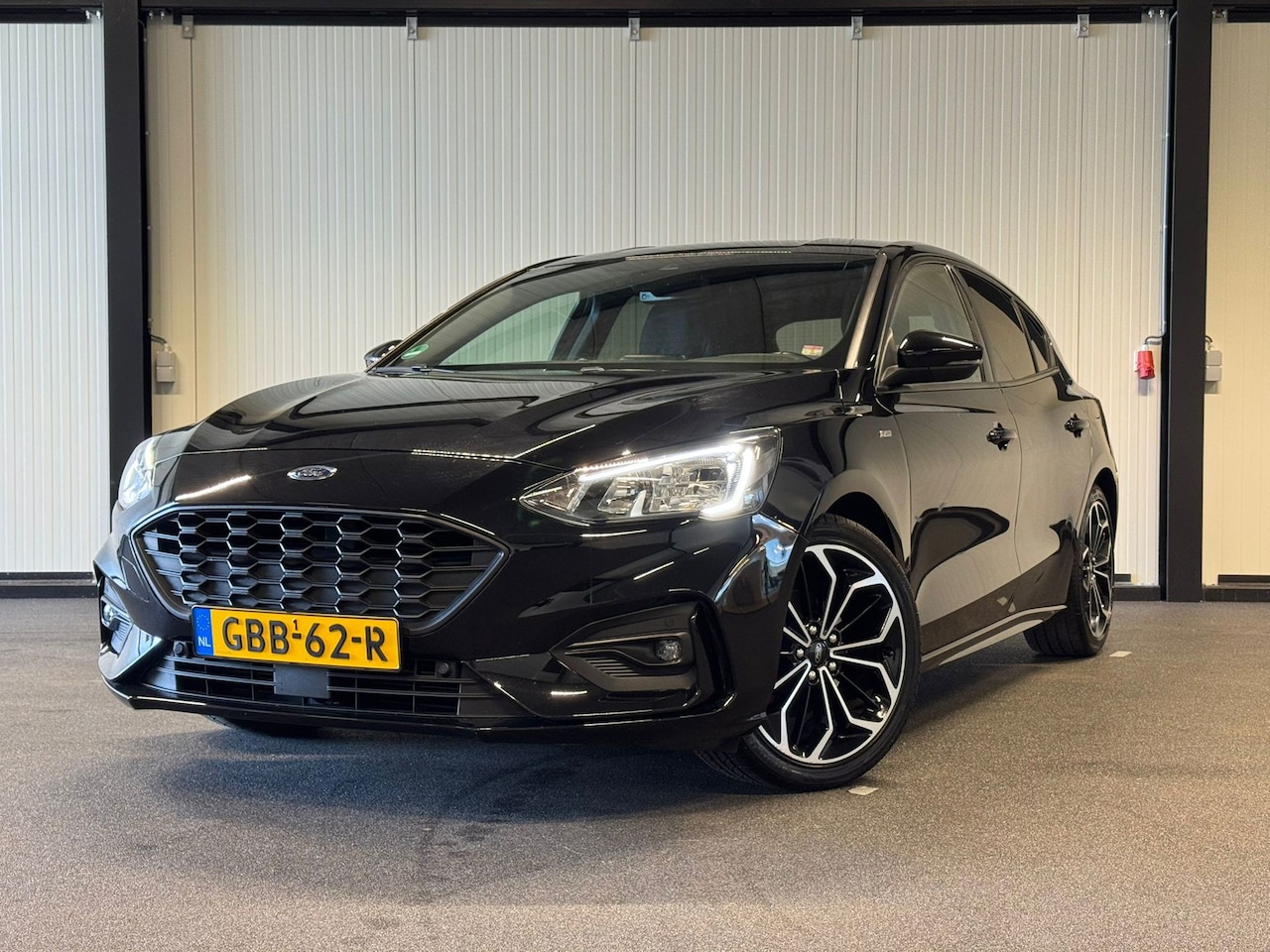 Ford Focus - 1.0 EcoBoost Titanium X Business |ST-LINE|B&O|CAMERA|ACC|WINTERPACK - AutoWereld.nl