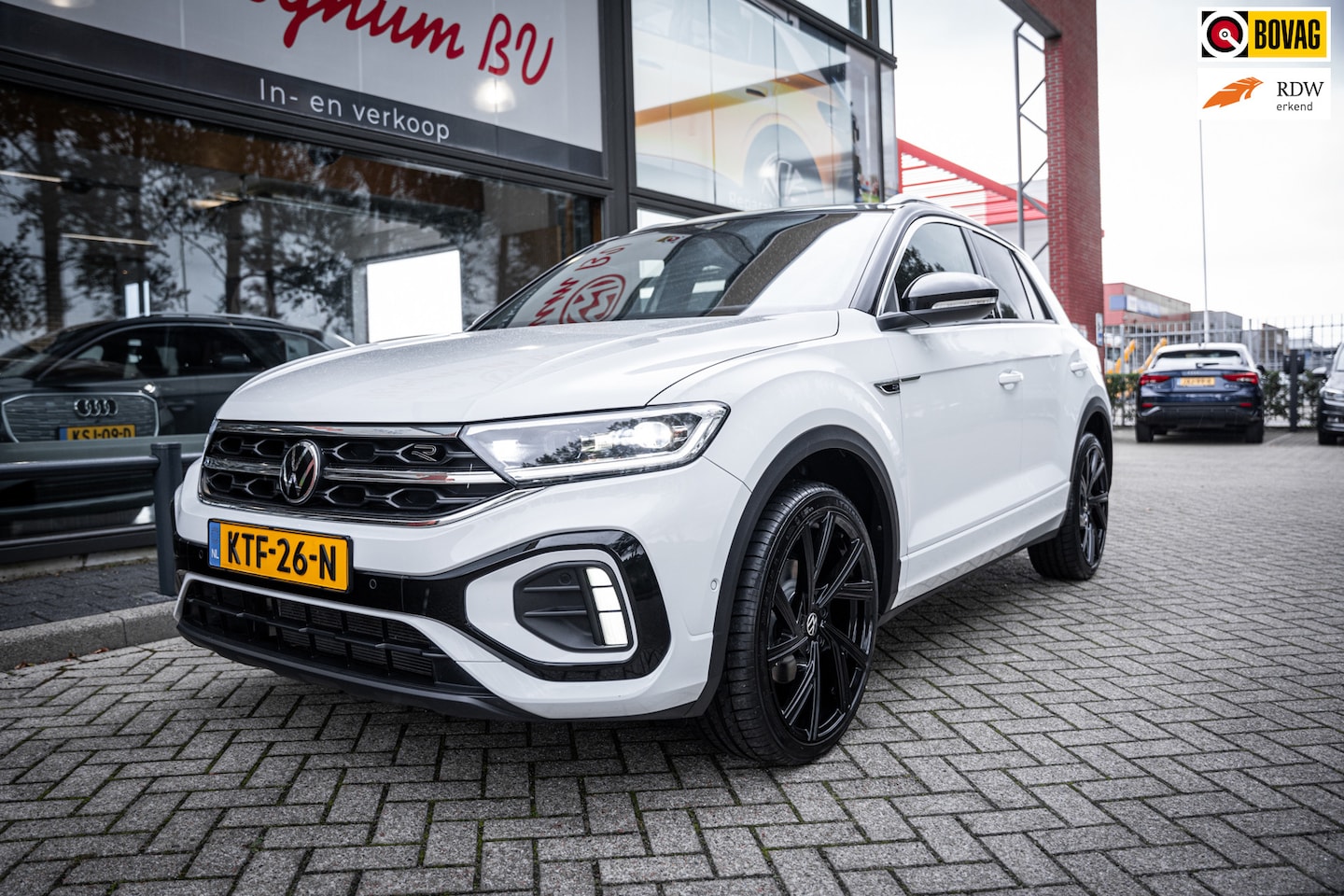 Volkswagen T-Roc - 1.0 TSI R-Line | Navi | Camera | PDC | Cruise | LED | Virtual cockpit - AutoWereld.nl