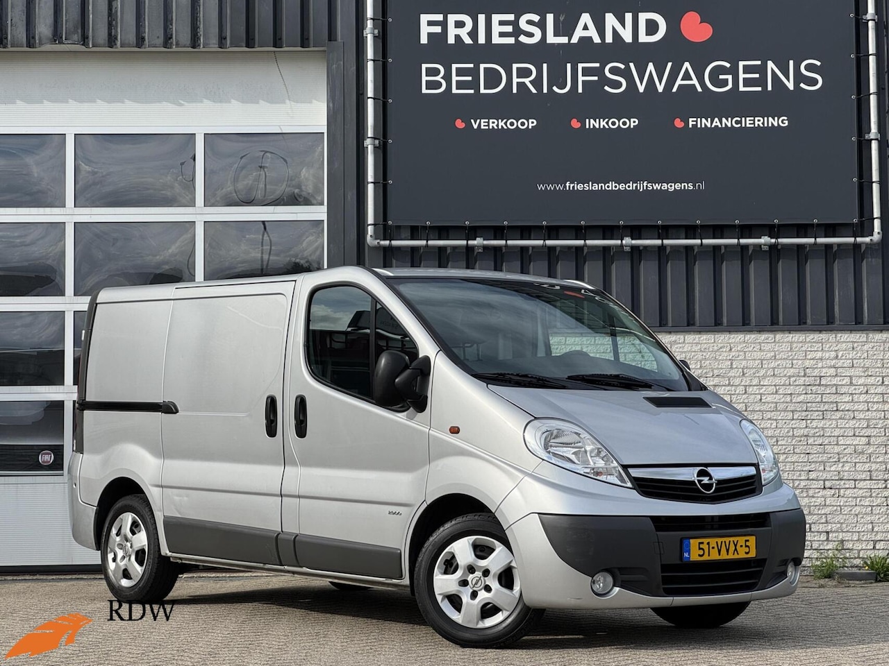 Opel Vivaro - bestel 2.0i L1H1 - AutoWereld.nl