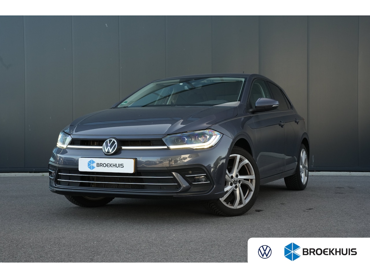 Volkswagen Polo - 1.0 TSI 95pk Style | Adaptive Cruise | Carplay | Parkeersensor Voor & Achter | 17" | - AutoWereld.nl