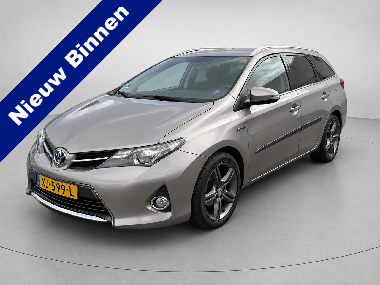 Toyota Auris Touring Sports - 1.8 Hybrid Lease I NAVI. I CRUISE I MISTL. I CLIMA. I - AutoWereld.nl