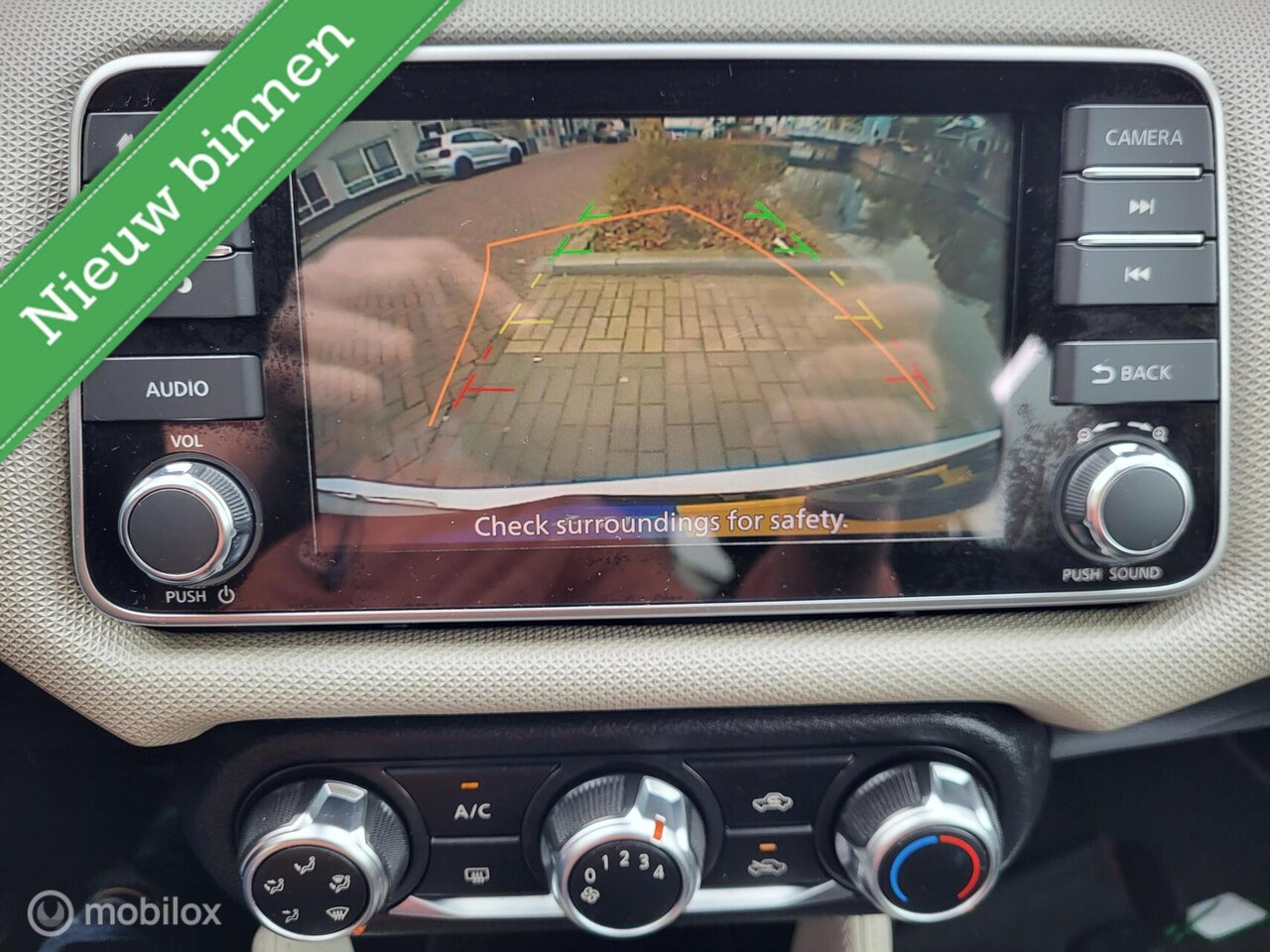 Nissan Micra - 1.0 IG-T N-Connecta *NL, NOV.2019, NAVI, CAMERA, I-Key, RIJKLAARPRIJS!*