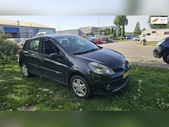 Renault Clio - 1.4-16V Dynamique Luxe