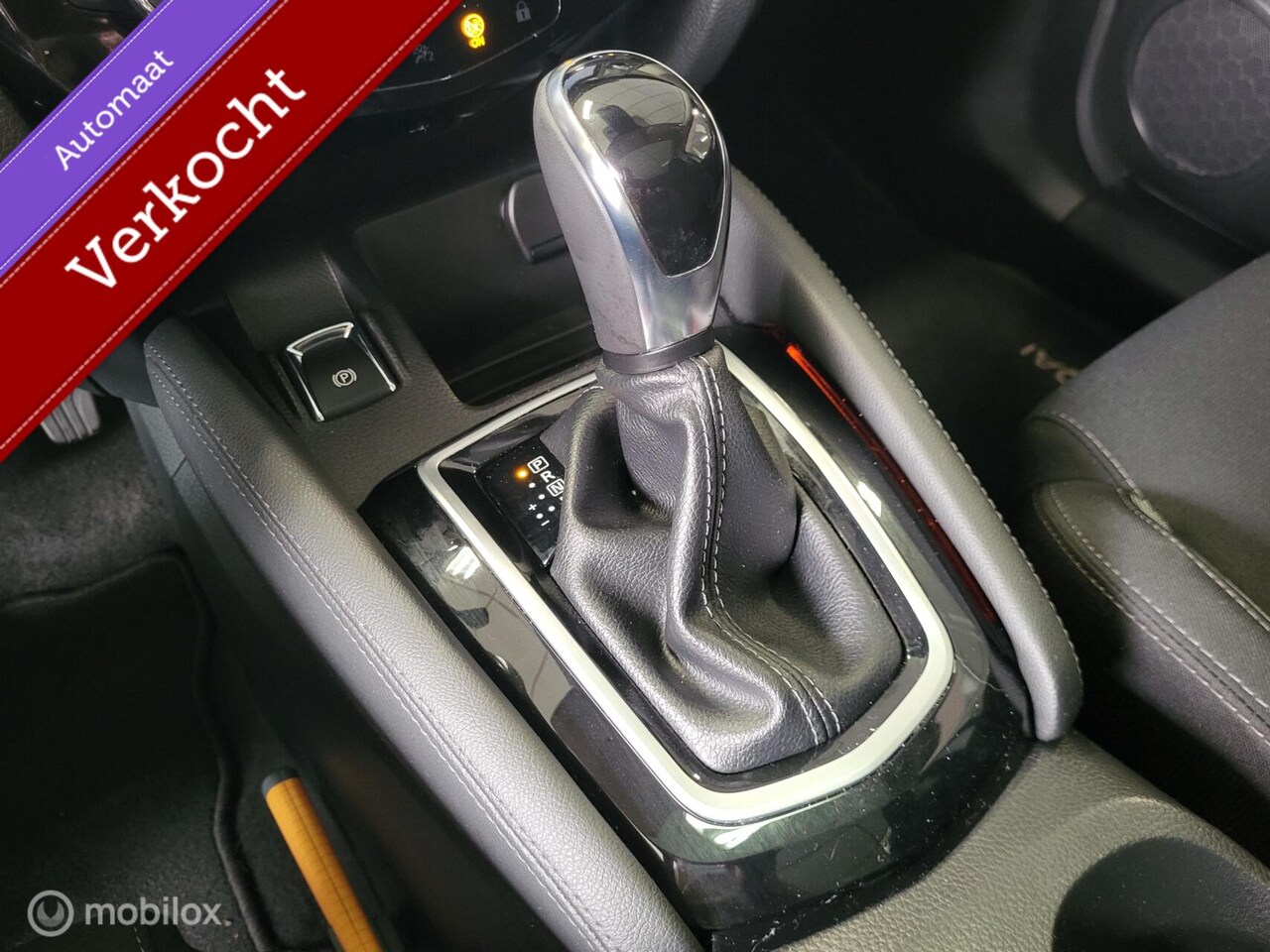 Nissan Qashqai - 1.2 N-Connecta AUT. * Design Pack, PANO, TRKHK, NL, RIJKLAARPRIJS!*
