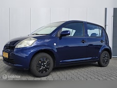 Daihatsu Sirion 2 - 1.0-12V Trend