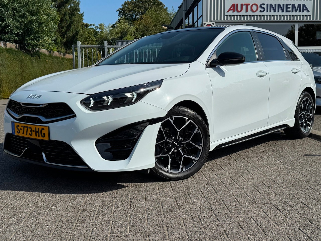 Kia Cee'd - Ceed 1.5 T-GDi GT-Line | Automaat | Panoramadak | Stoel- & Stuurverwarming | - AutoWereld.nl