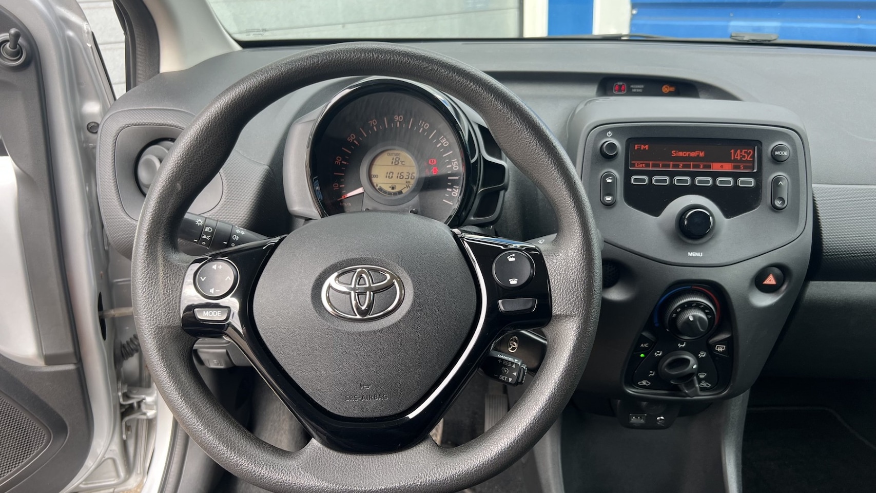 Toyota Aygo - 1.0 VVT-i x-fun
