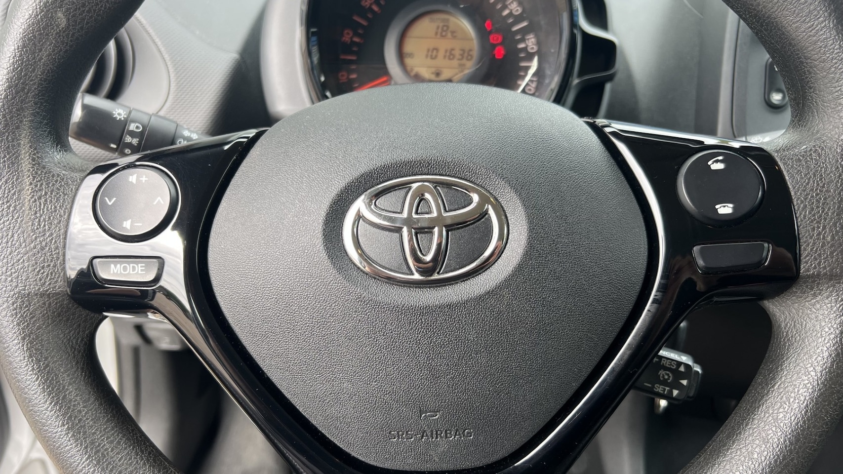 Toyota Aygo - 1.0 VVT-i x-fun