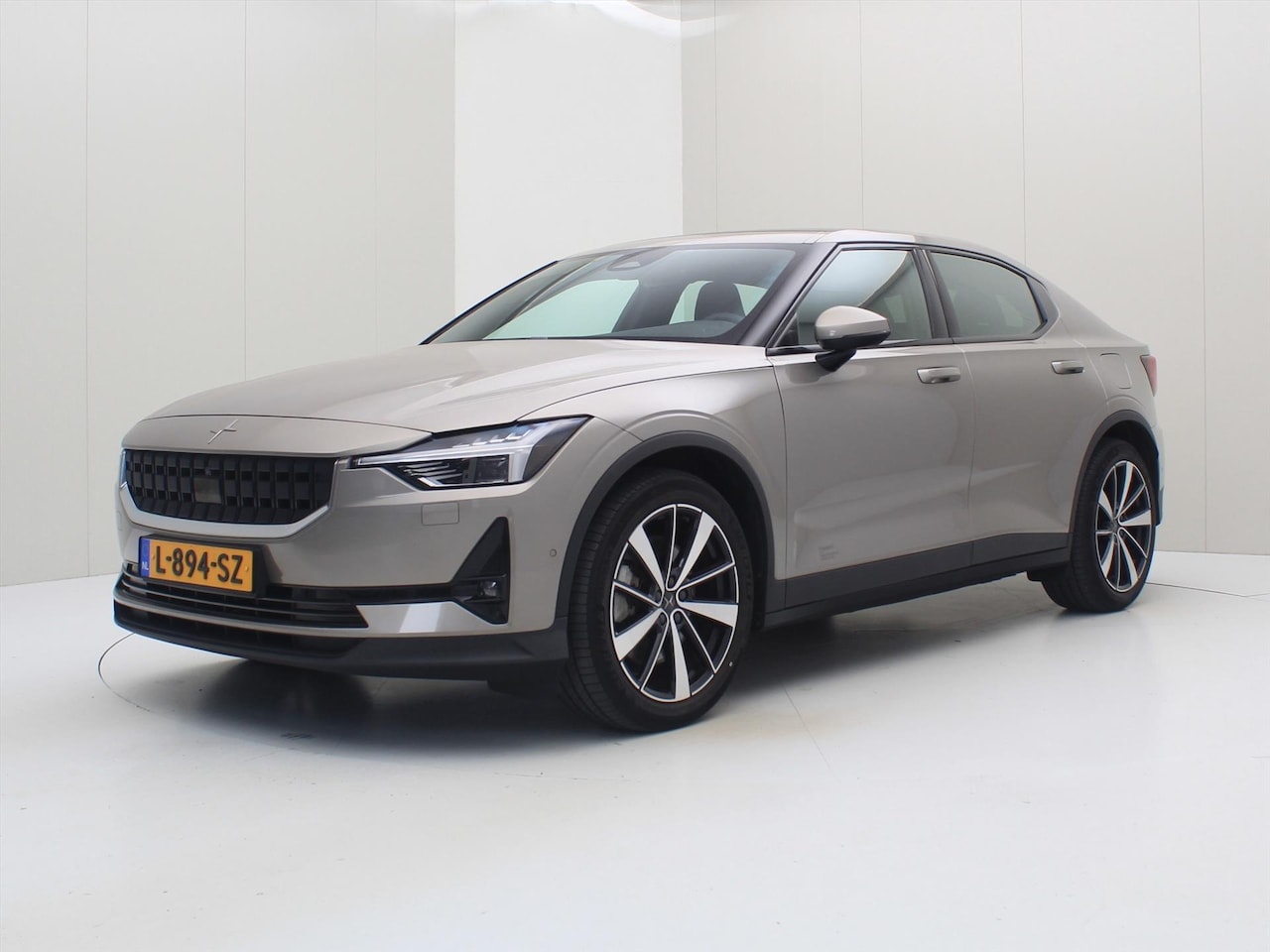 Polestar 2 - Long Range Dual Motor 408PK 78kWh [ PILOT PLUS+19 INCH+CARPLAY+CAMERA+STOELVERWARMING ] - AutoWereld.nl