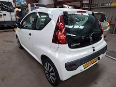 Peugeot 107 - 1.0 Access Accent