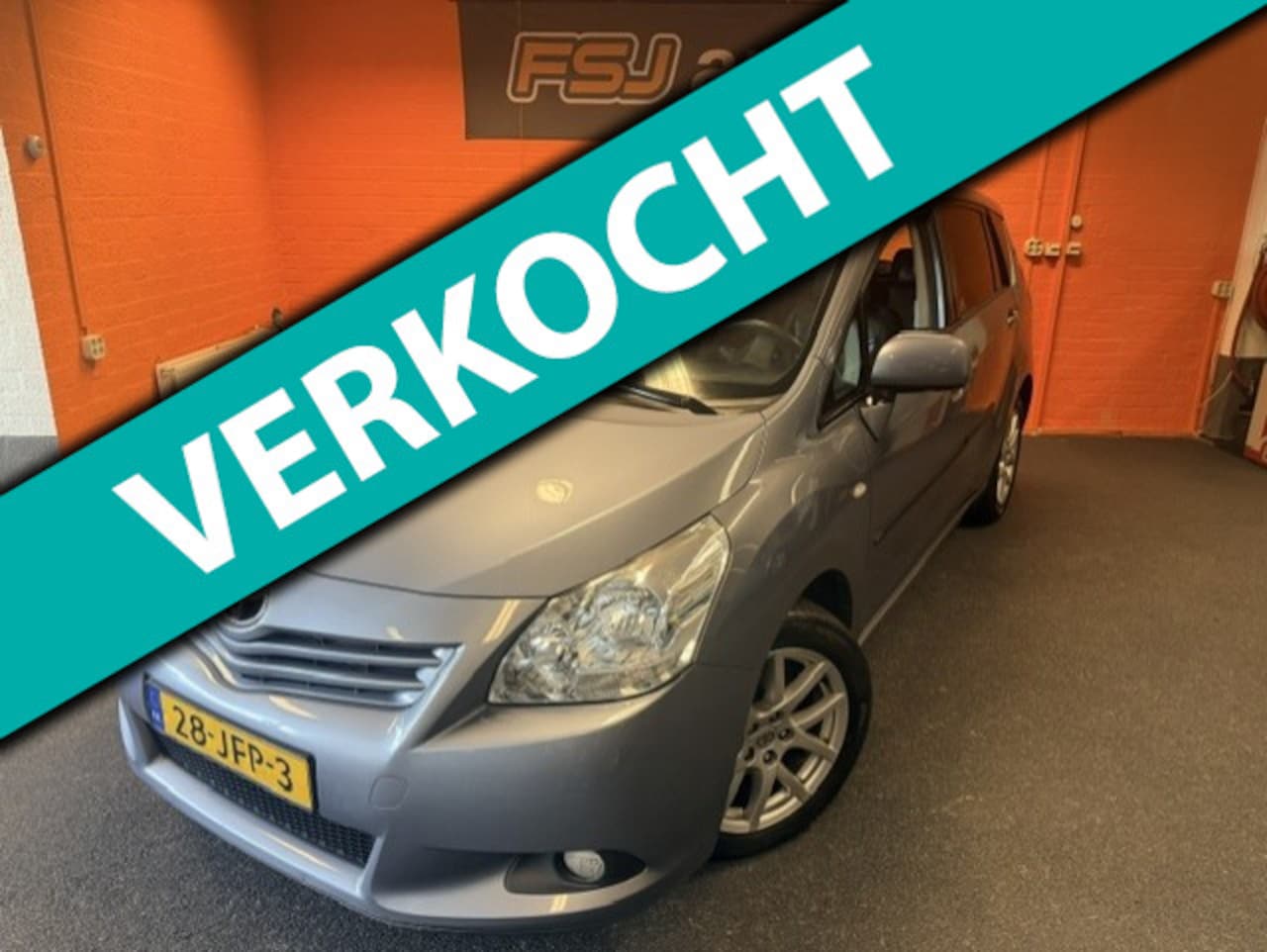 Toyota Verso - 1.8 VVT-I / 7 PERSOONS / PANODAK / TOPSTAAT!! - AutoWereld.nl