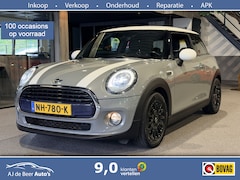 MINI 3-Deurs - 1.5 Cooper Serious Business NAP | Nardo grey/White | Navigatie | LED | Stoelverwarming