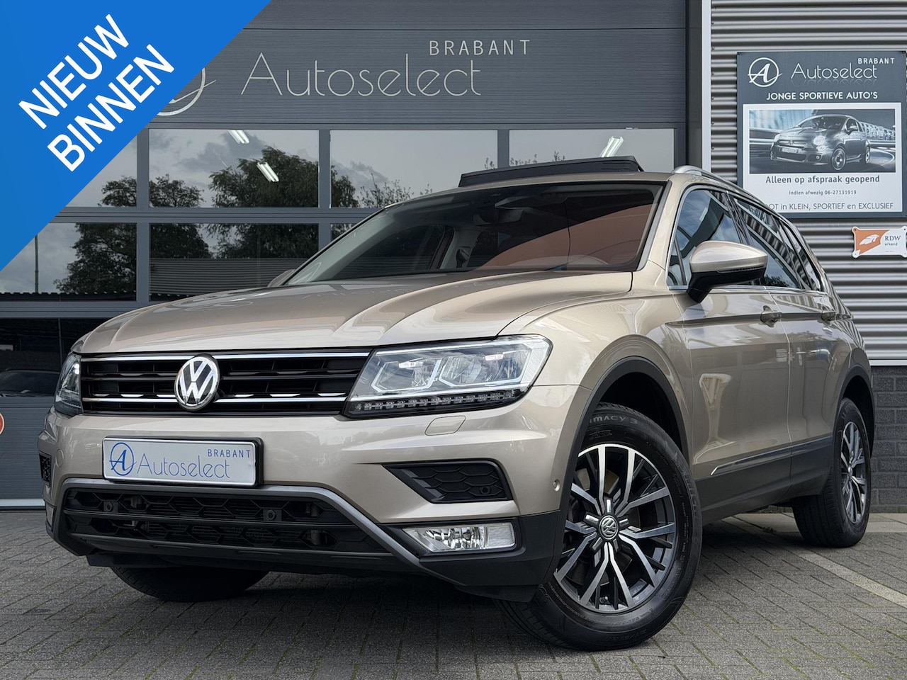 Volkswagen Tiguan - 2.0 TSI 4Motion Highline Pano | Trekhaak | 180PK - AutoWereld.nl
