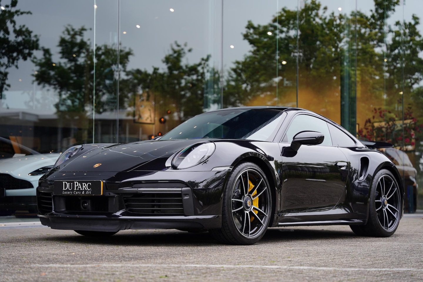 Porsche 911 - 992 Coupe 3.8 Turbo S BTW / PCCB / Sportuitlaat - AutoWereld.nl