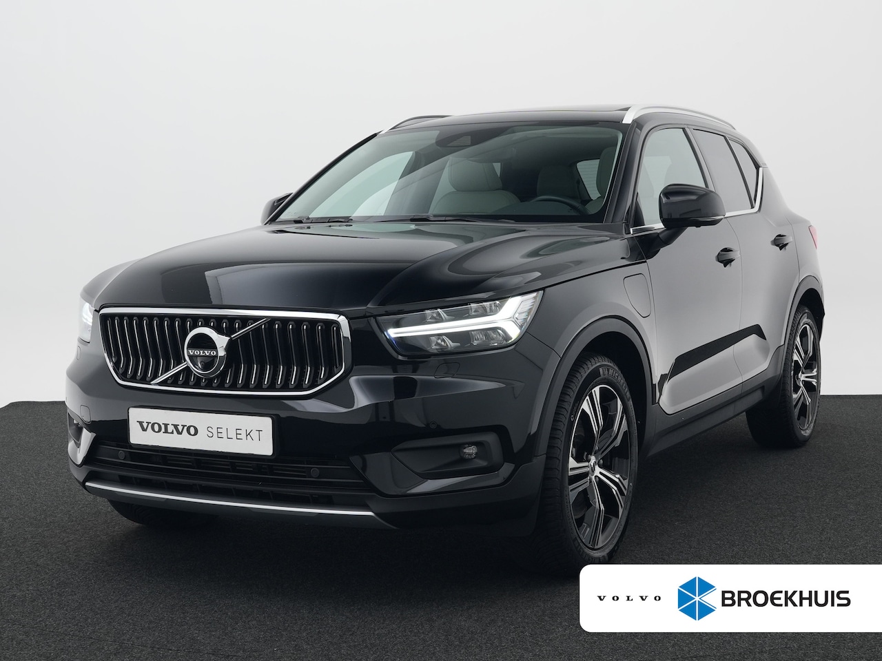 Volvo XC40 - T5 Recharge Inscription | Leder | 360° | Panoramadak | Harman/Kardon | Trekhaak | BLIS | S - AutoWereld.nl