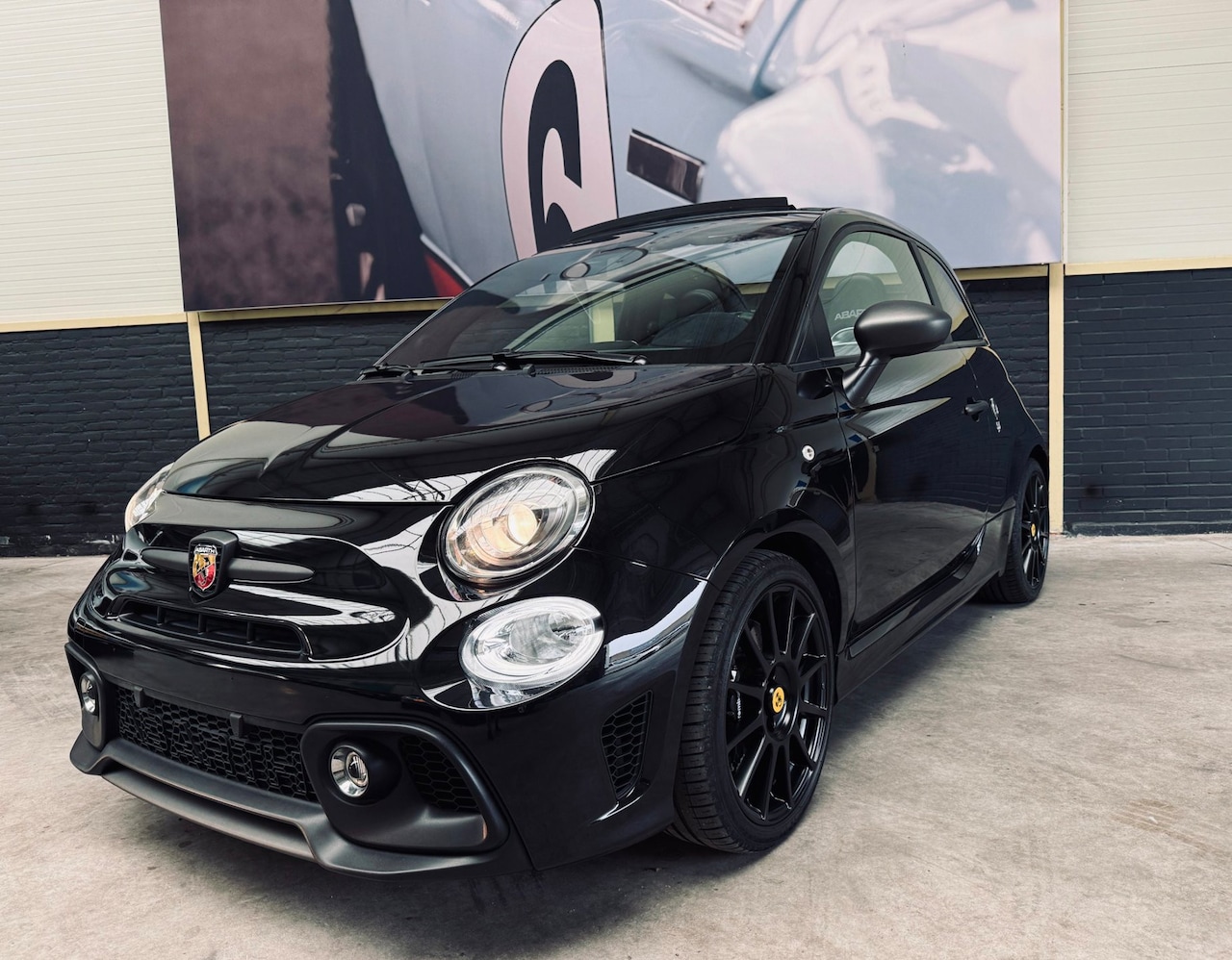 Fiat 500 Abarth - C 595 70th Anniversary|BEATS|ALS NIEUW| - AutoWereld.nl