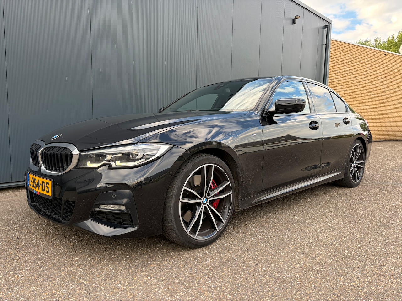 BMW 3-serie - 320i High Executive - AutoWereld.nl