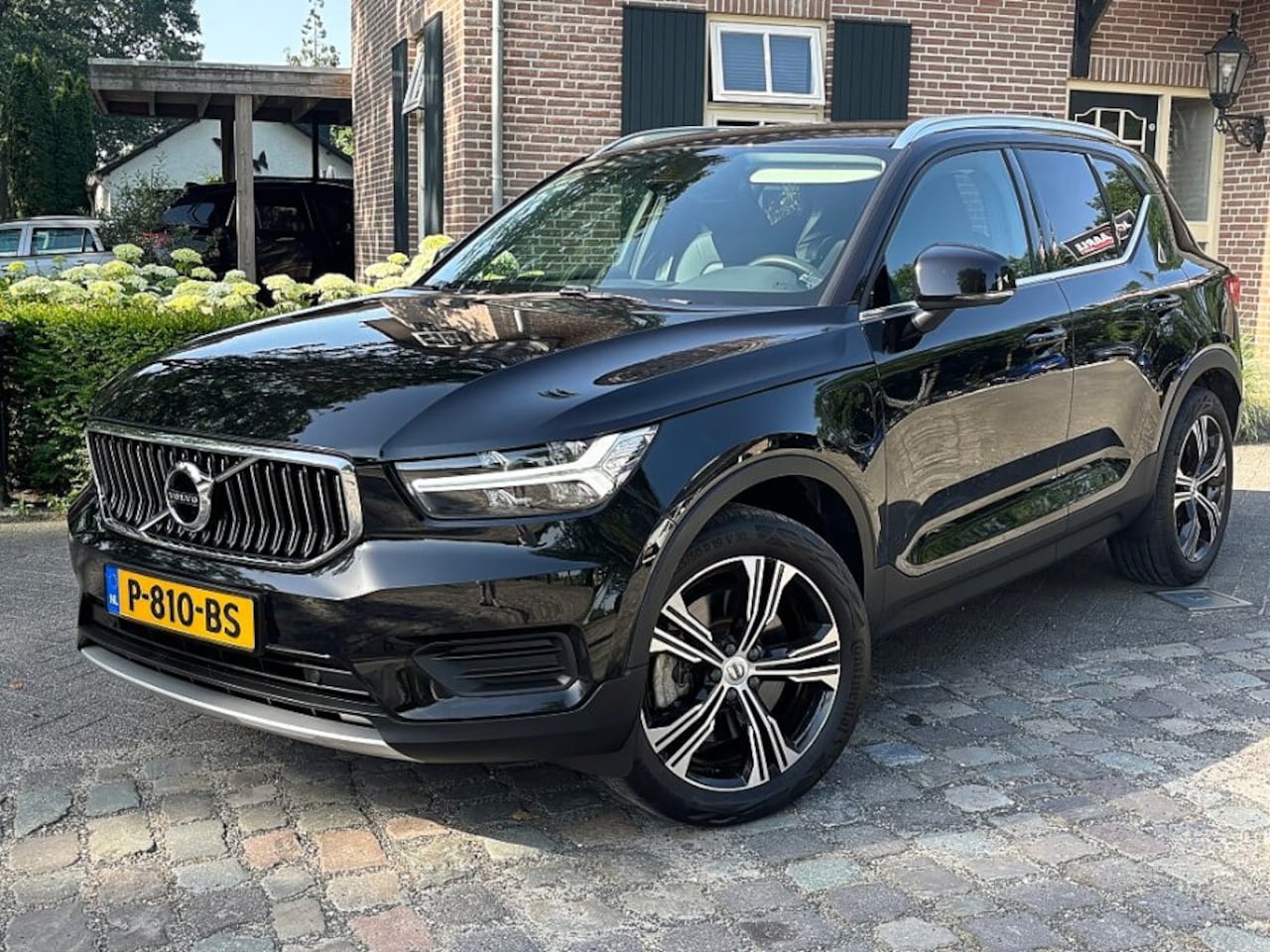 Volvo XC40 - 1.5 T4 Recharge Inscription Ecc,leer,navi,lmv,dakrail,led - AutoWereld.nl