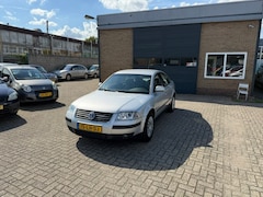 Volkswagen Passat - 2.0-20V Comfortline