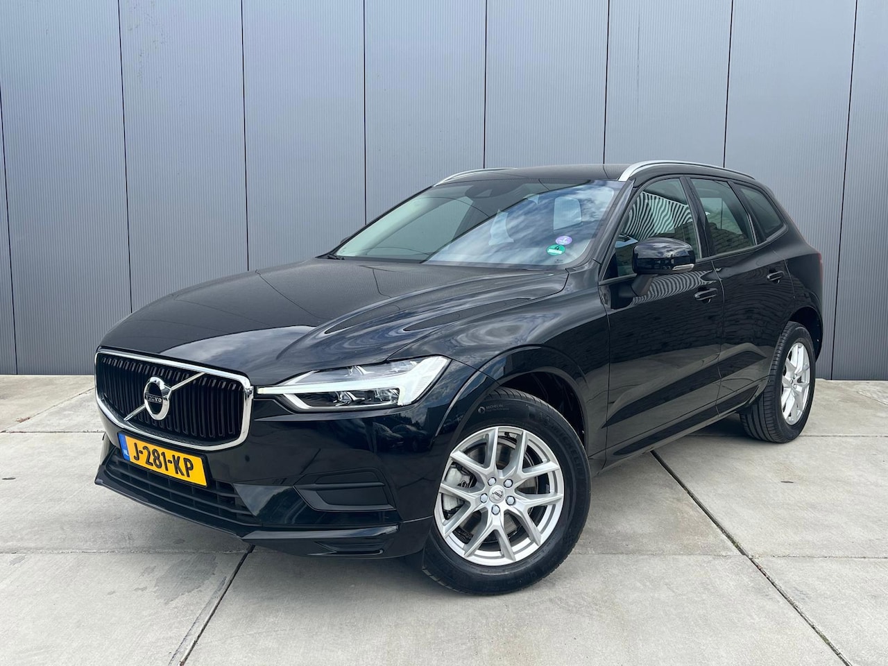 Volvo XC60 - 2.0 B4 Momentum Advantage | Climate Control | Lederen Bekleding | - AutoWereld.nl