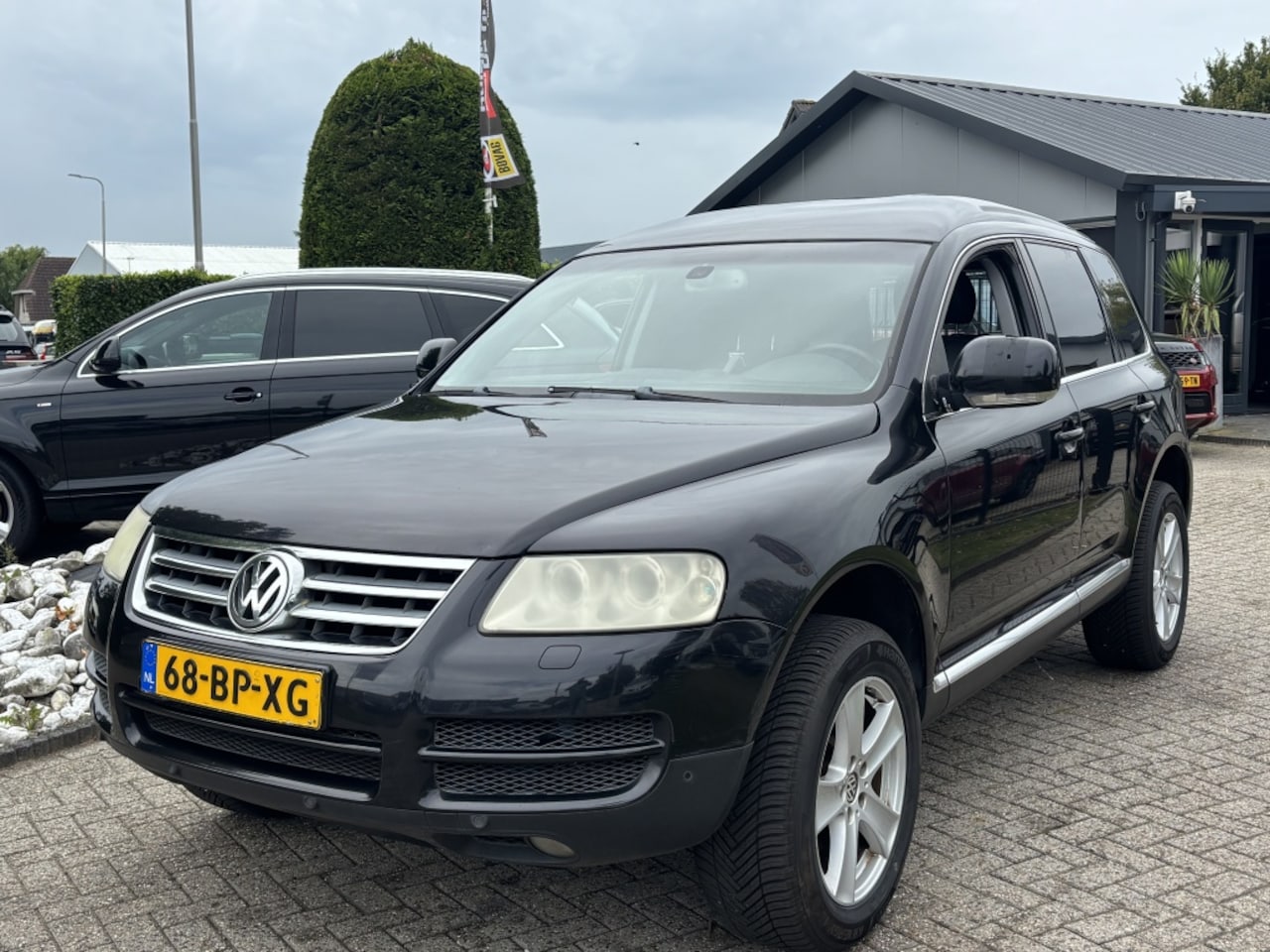 Volkswagen Touareg - 2.5 TDI Grijs Kenteken MARGE Trekhaak 2004 - AutoWereld.nl