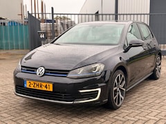Volkswagen Golf - 1.4 TSI GTE Auto Clima Navi Camera