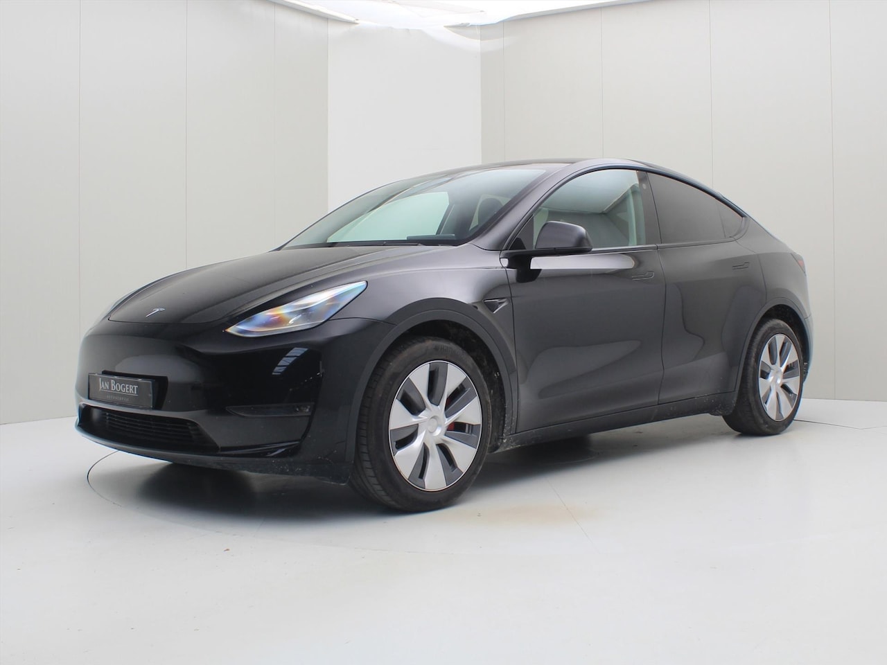 Tesla Model Y - Long Range AWD 75kWh 351pk 94.7% SoH [ COCKPIT+AMD RYZEN+AUTOPILOT+19 INCH+PREMIUM AUDIO ] - AutoWereld.nl