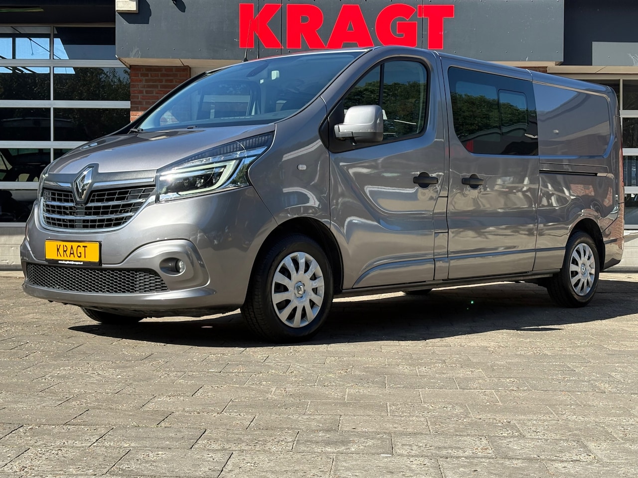 Renault Trafic - 2.0 dCi 120PK T29 L2H1|DUBBELCABINE|Dubbele schuifdeuren|cruise|achteruitrijcamera|airco|t - AutoWereld.nl