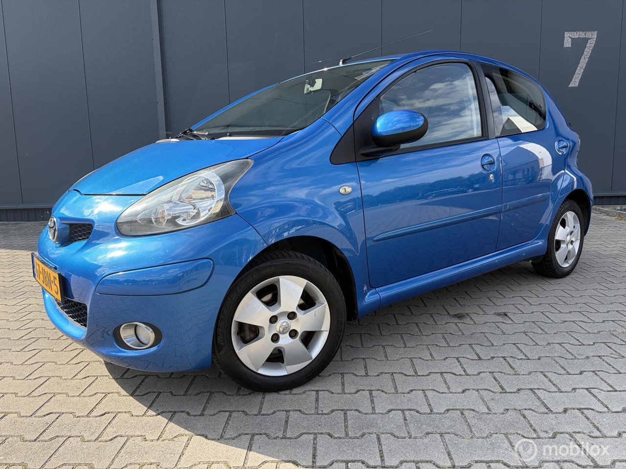 Toyota Aygo - 1.0-12V Dynamic Blue 5-drs Airco Nieuwe Apk - AutoWereld.nl