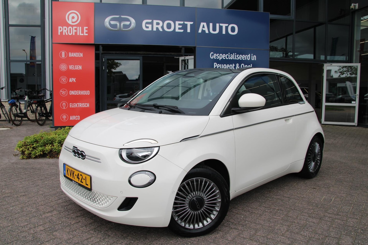 Fiat 500 C - Icon 42 kWh Cabrio Automaat Bomvolle auto, oa met Airco Navi Camera Stoelverwarming Carpla - AutoWereld.nl