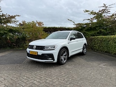 Volkswagen Tiguan - 1.4 TSI ACT Comfortline Business R