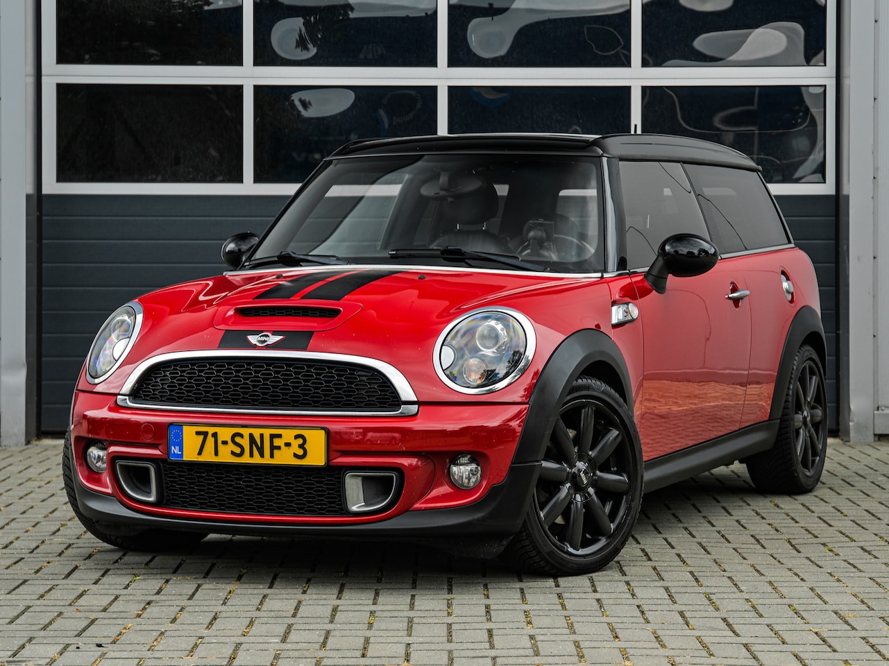 MINI Clubman - 1.6 184pk Cooper S Chili | Leder | Xenon | Climate control | Stoelverwarming | Cruise cont - AutoWereld.nl