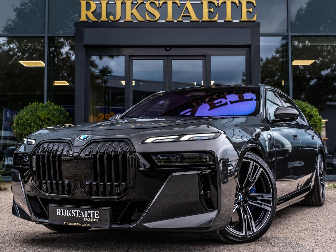 BMW 7-serie - 750e xDrive|PANO|B&W|4WS|EL.DEUREN|360|INCL.BTW - AutoWereld.nl