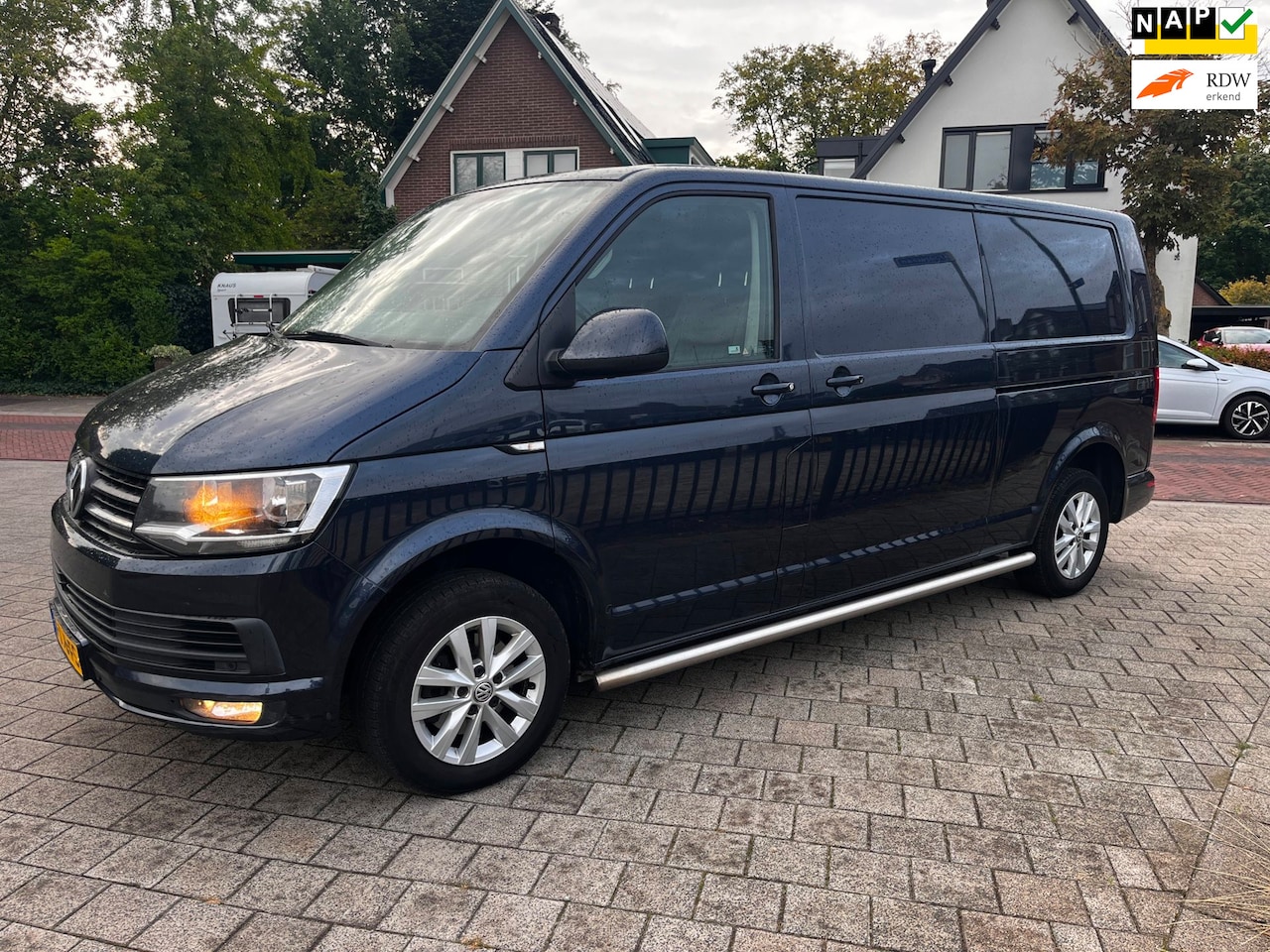 Volkswagen Transporter - 2.0 TDI L2H1 Autom Highl 3P Ecc Camer ACC Airco LM Trekh - AutoWereld.nl
