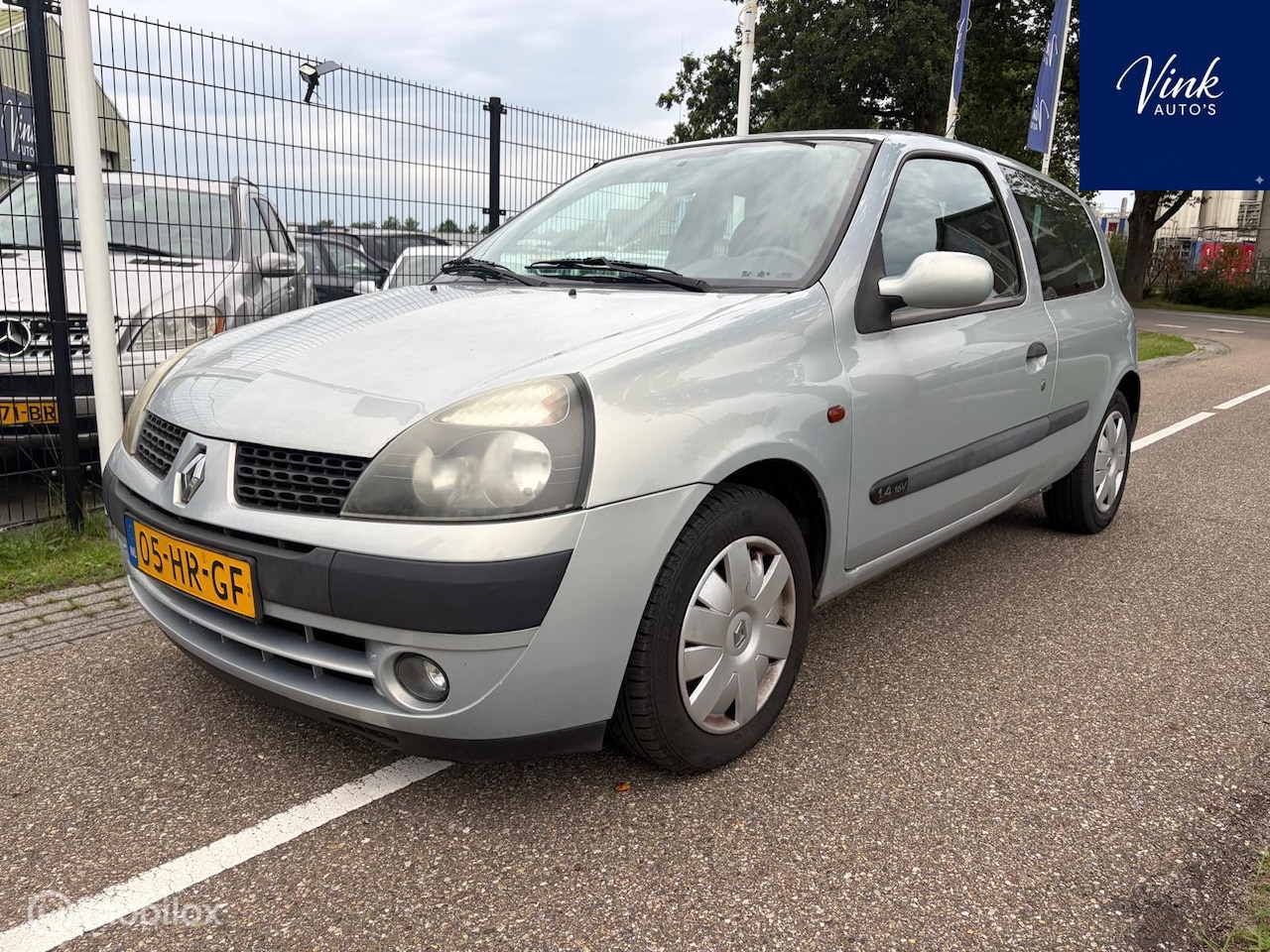 Renault Clio - 1.4-16V Initiale | Airco | AUTOMAAT | NL&NAP | APK NIEUW - AutoWereld.nl